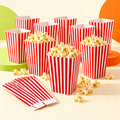 Boîtes à popcorn rayées pour soirée cinéma